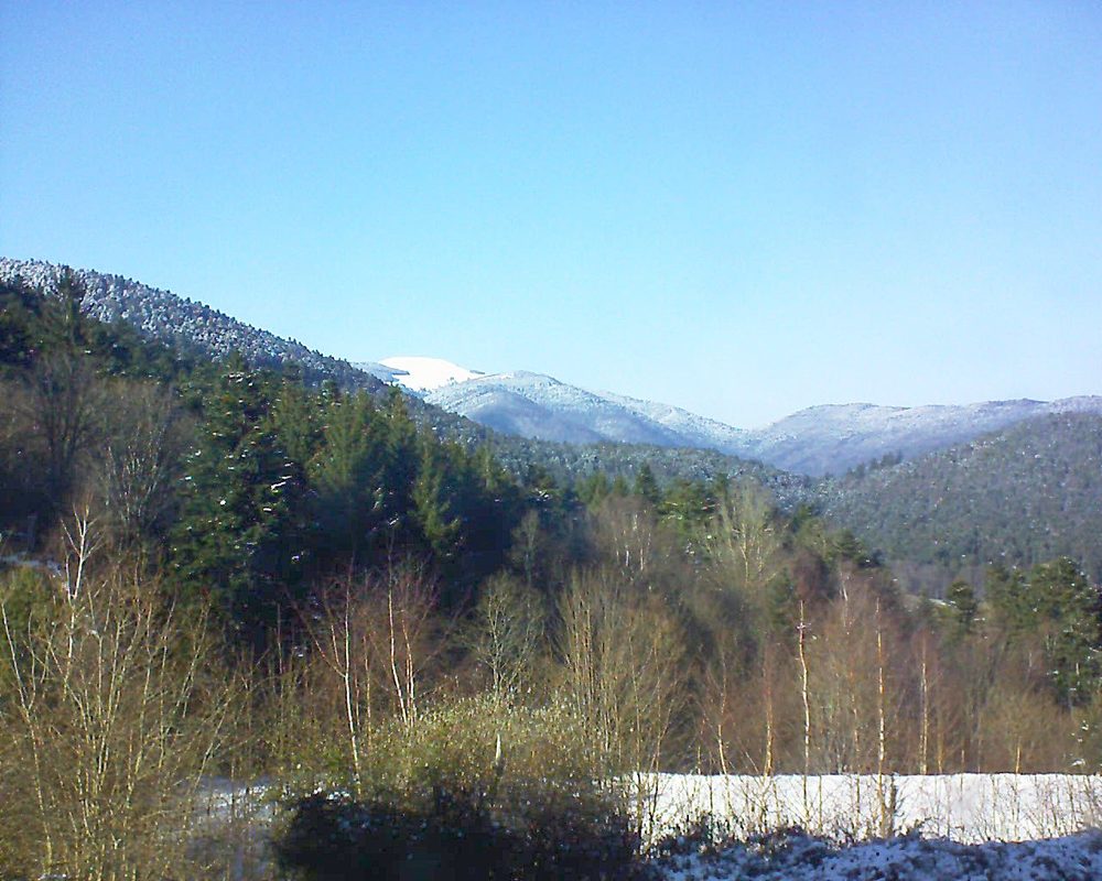 Le petit ballon vu depuis le Domaine Langmatt à Murbach le 25.02.2018 à 15:30 Le petit ballon (Alsace, Vosges) le 25.02.2018 à 15:30