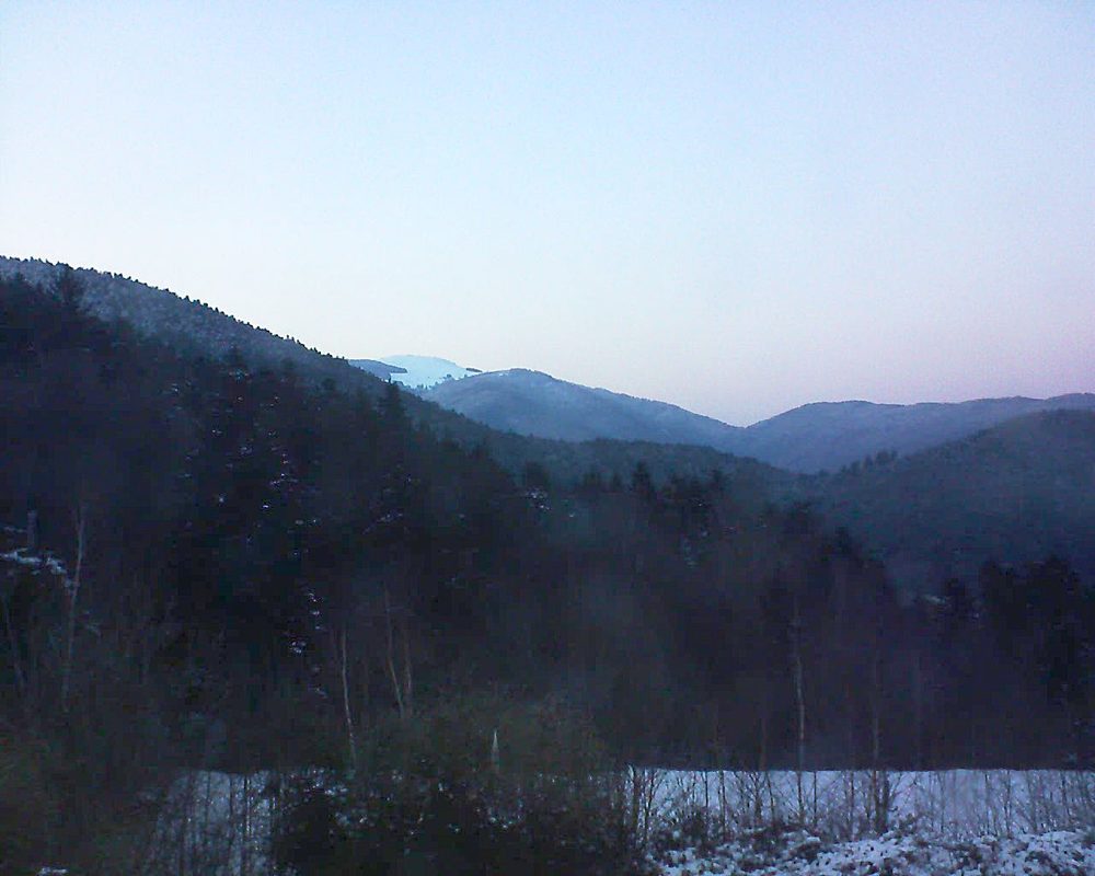 Le petit ballon vu depuis le Domaine Langmatt à Murbach le 25.02.2018 à 18:15 Le petit ballon (Alsace, Vosges) le 25.02.2018 à 18:15