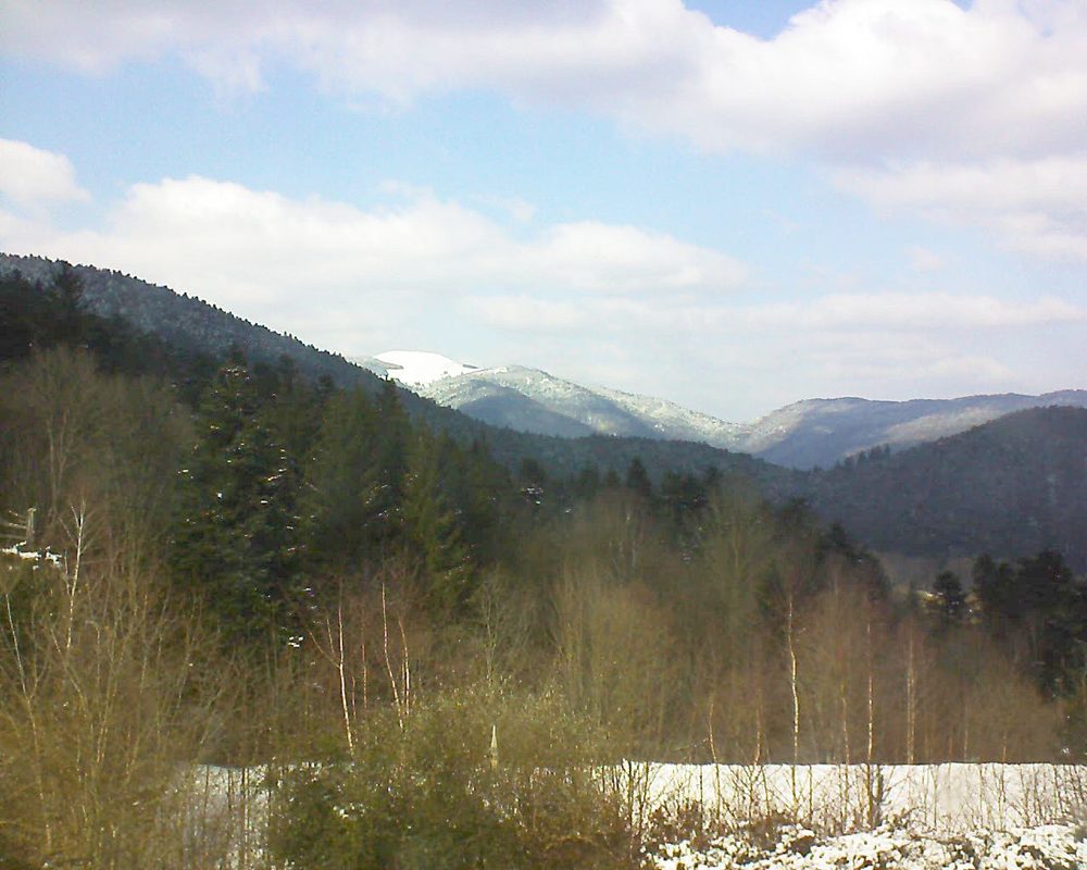 Le petit ballon vu depuis le Domaine Langmatt à Murbach le 26.02.2018 à 14:15 Le petit ballon (Alsace, Vosges) le 26.02.2018 à 14:15