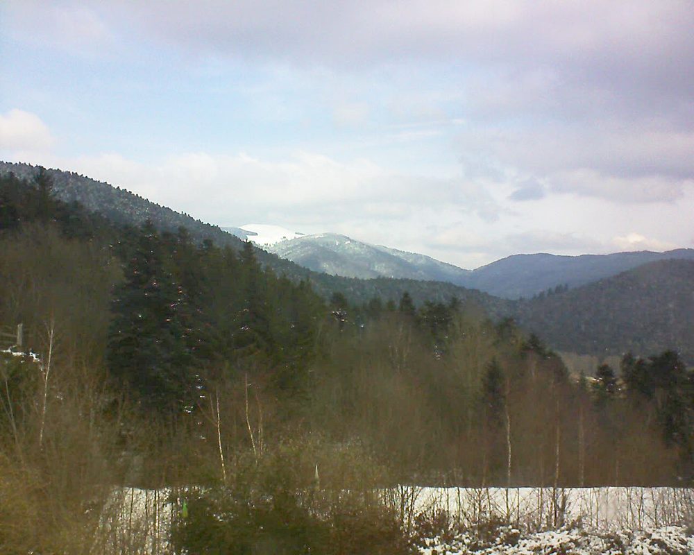 Le petit ballon vu depuis le Domaine Langmatt à Murbach le 27.02.2018 à 11:15 Le petit ballon (Alsace, Vosges) le 27.02.2018 à 11:15