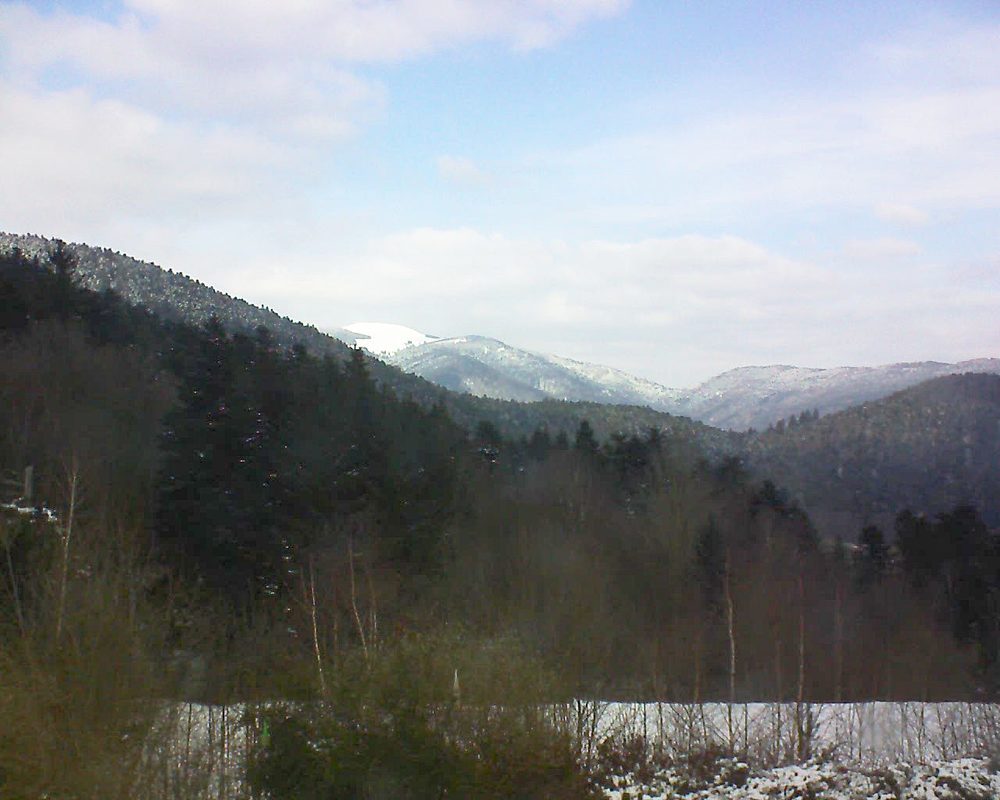 Le petit ballon vu depuis le Domaine Langmatt à Murbach le 27.02.2018 à 13:00 Le petit ballon (Alsace, Vosges) le 27.02.2018 à 13:00