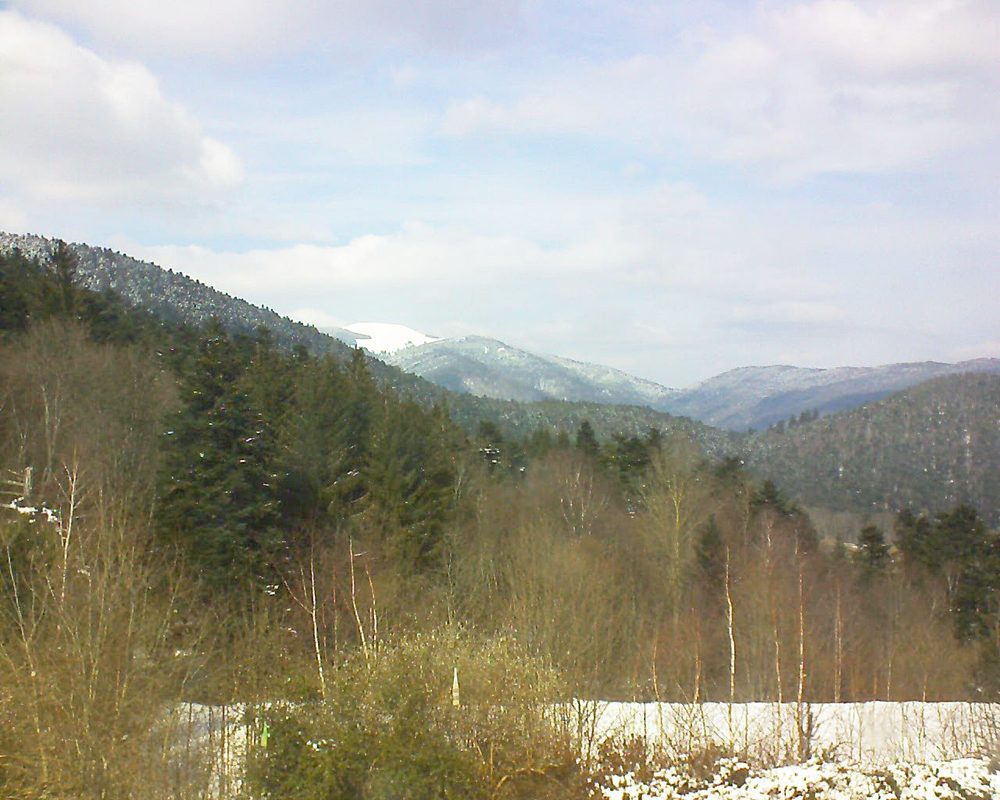 Le petit ballon vu depuis le Domaine Langmatt à Murbach le 27.02.2018 à 13:30 Le petit ballon (Alsace, Vosges) le 27.02.2018 à 13:30