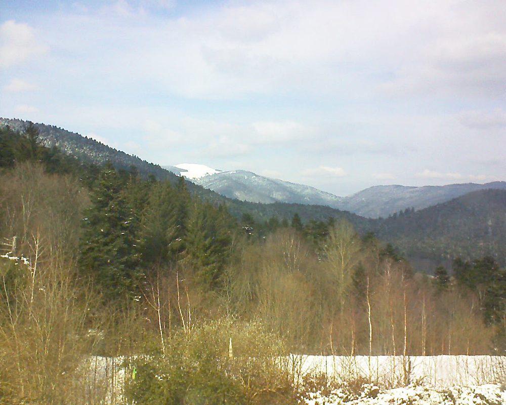 Le petit ballon vu depuis le Domaine Langmatt à Murbach le 27.02.2018 à 13:45 Le petit ballon (Alsace, Vosges) le 27.02.2018 à 13:45