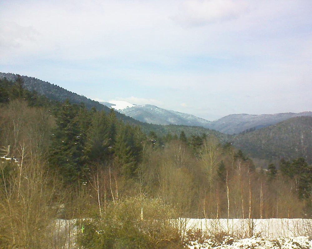 Le petit ballon vu depuis le Domaine Langmatt à Murbach le 27.02.2018 à 14:00 Le petit ballon (Alsace, Vosges) le 27.02.2018 à 14:00