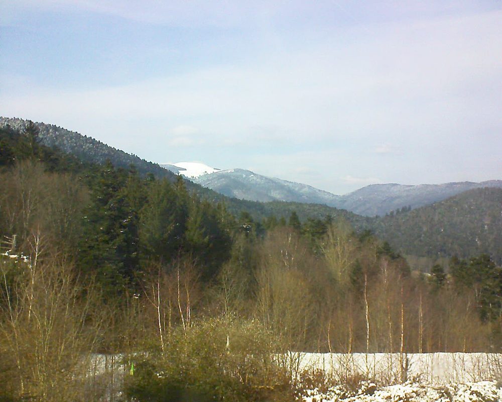 Le petit ballon vu depuis le Domaine Langmatt à Murbach le 27.02.2018 à 14:45 Le petit ballon (Alsace, Vosges) le 27.02.2018 à 14:45