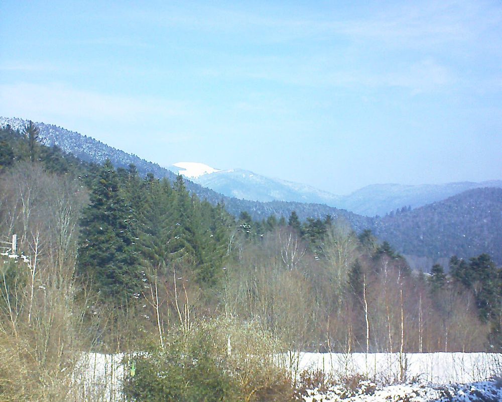 Le petit ballon vu depuis le Domaine Langmatt à Murbach le 28.02.2018 à 11:45 Le petit ballon (Alsace, Vosges) le 28.02.2018 à 11:45