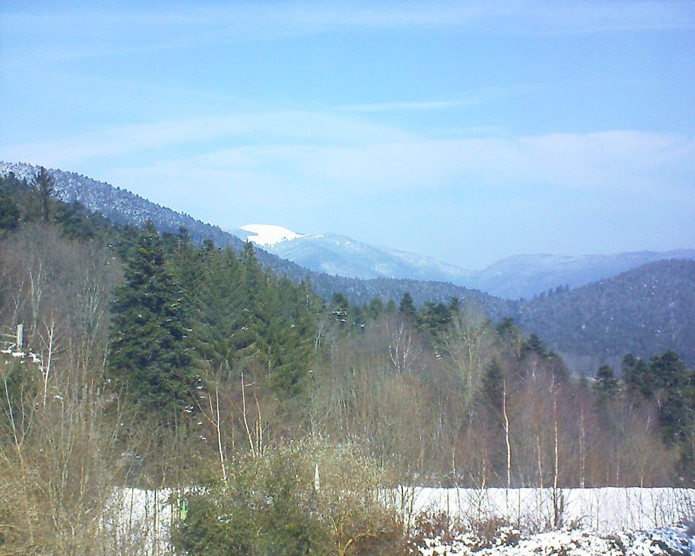 Le petit ballon vu depuis le Domaine Langmatt à Murbach le 28.02.2018 à 12:15 Le petit ballon (Alsace, Vosges) le 28.02.2018 à 12:15