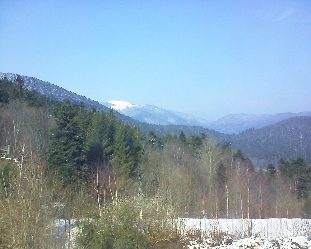Le petit ballon vu depuis le Domaine Langmatt à Murbach le 28.02.2018 à 13:45 Le petit ballon (Alsace, Vosges) le 28.02.2018 à 13:45