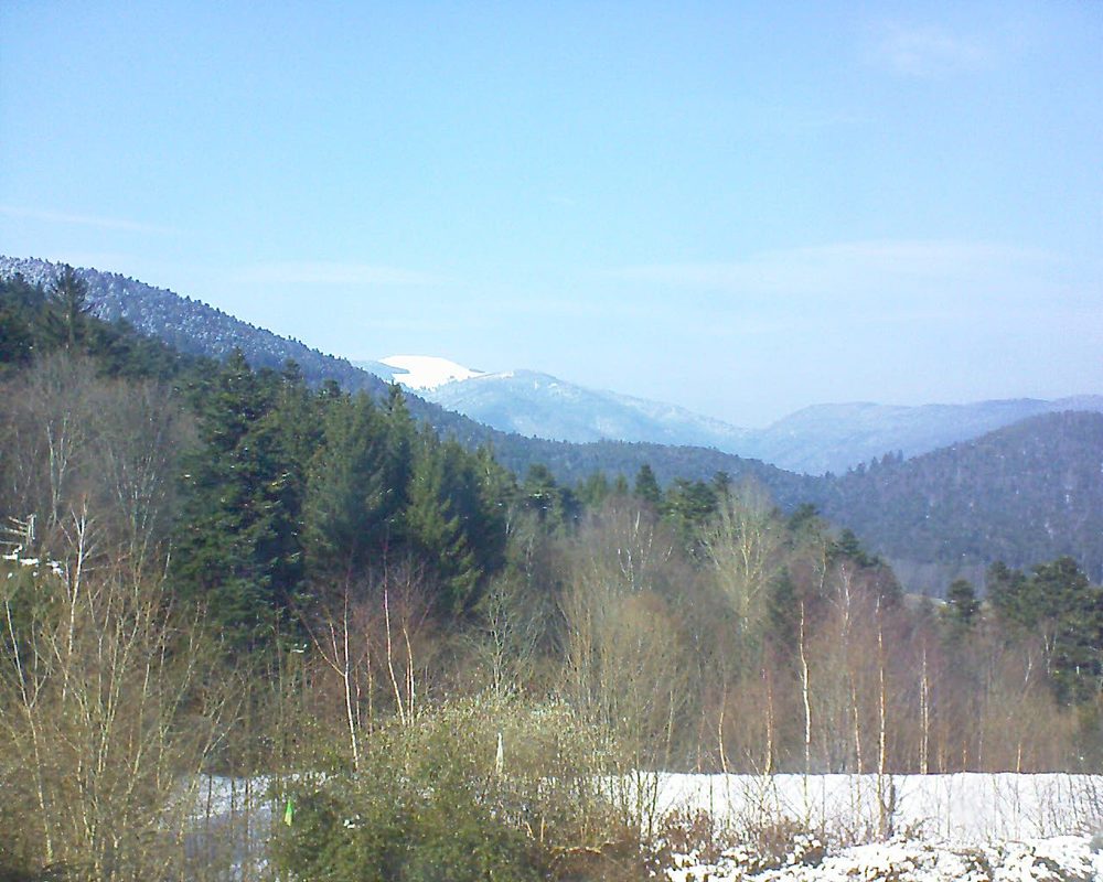 Le petit ballon vu depuis le Domaine Langmatt à Murbach le 28.02.2018 à 14:30 Le petit ballon (Alsace, Vosges) le 28.02.2018 à 14:30
