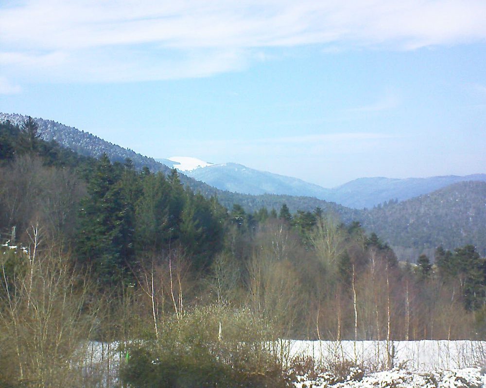 Le petit ballon vu depuis le Domaine Langmatt à Murbach le 28.02.2018 à 15:00 Le petit ballon (Alsace, Vosges) le 28.02.2018 à 15:00