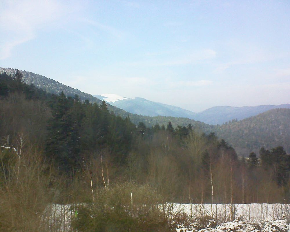 Le petit ballon vu depuis le Domaine Langmatt à Murbach le 28.02.2018 à 15:45 Le petit ballon (Alsace, Vosges) le 28.02.2018 à 15:45