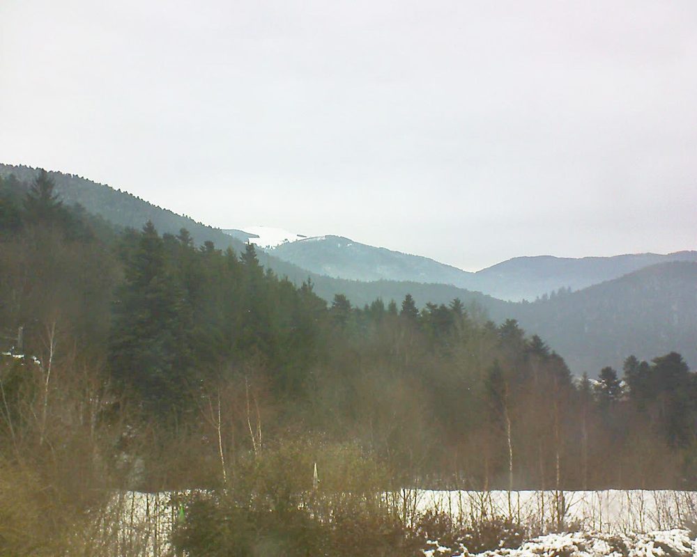 Le petit ballon vu depuis le Domaine Langmatt à Murbach le 03.03.2018 à 12:30 Le petit ballon (Alsace, Vosges) le 03.03.2018 à 12:30