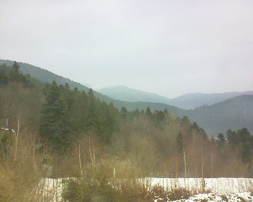 Le petit ballon vu depuis le Domaine Langmatt à Murbach le 03.03.2018 à 13:45 Le petit ballon (Alsace, Vosges) le 03.03.2018 à 13:45
