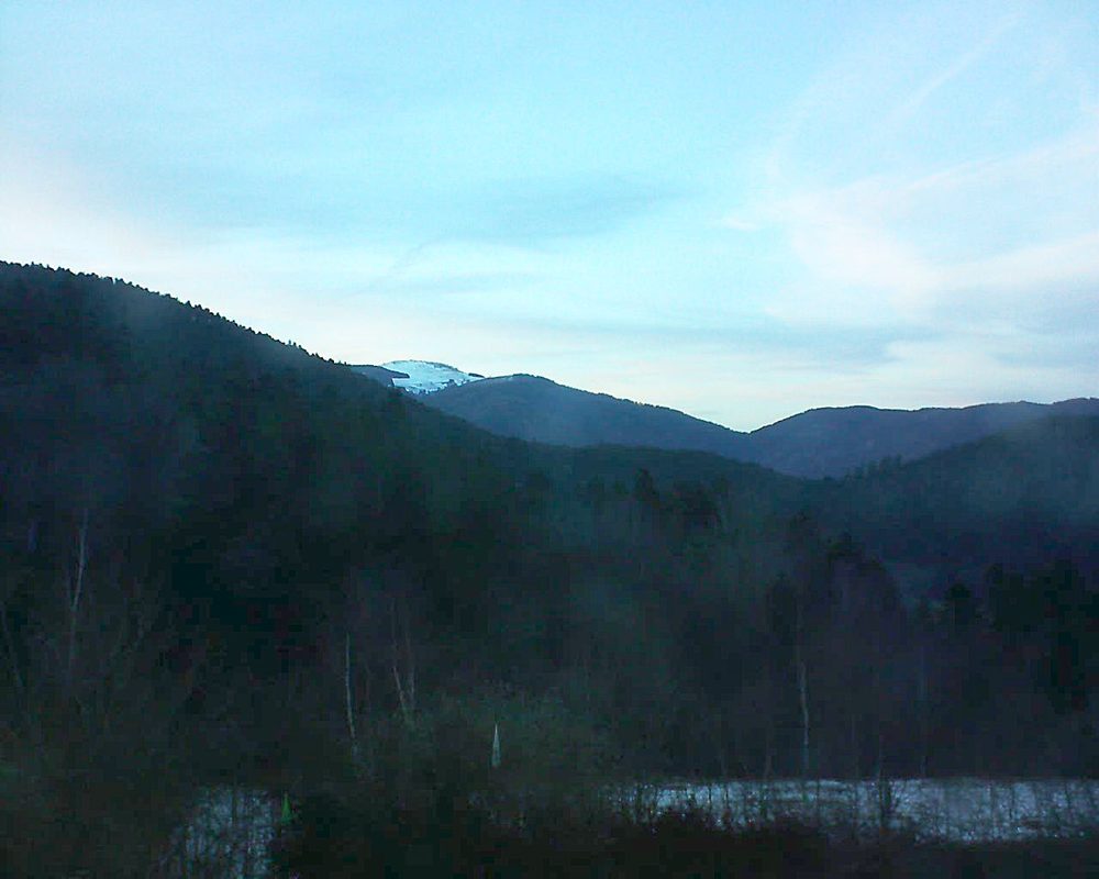 Le petit ballon vu depuis le Domaine Langmatt à Murbach le 05.03.2018 à 18:15 Le petit ballon (Alsace, Vosges) le 05.03.2018 à 18:15