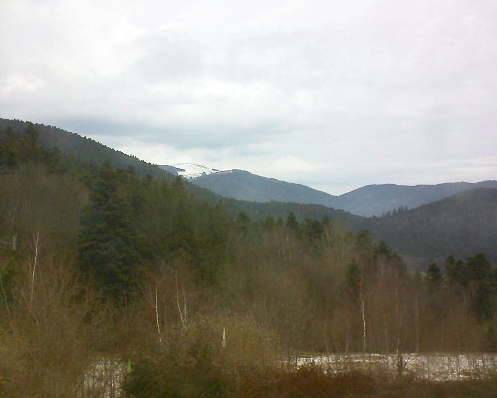Le petit ballon vu depuis le Domaine Langmatt à Murbach le 06.03.2018 à 12:00 Le petit ballon (Alsace, Vosges) le 06.03.2018 à 12:00