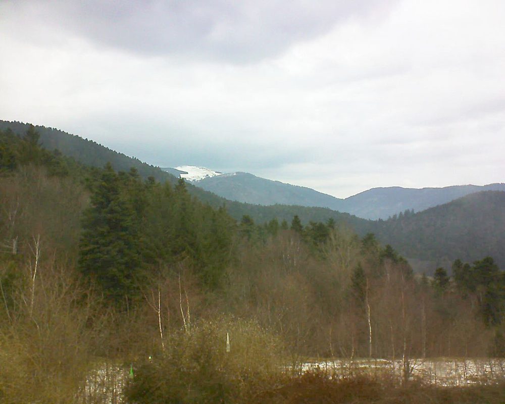 Le petit ballon vu depuis le Domaine Langmatt à Murbach le 06.03.2018 à 12:30 Le petit ballon (Alsace, Vosges) le 06.03.2018 à 12:30