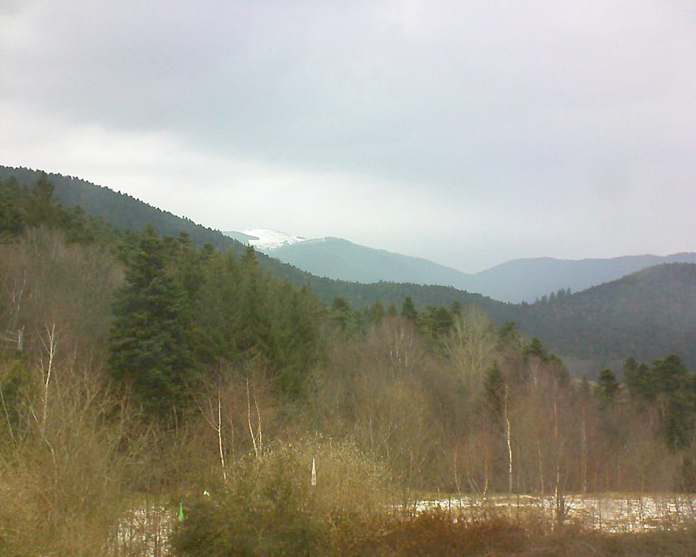 Le petit ballon vu depuis le Domaine Langmatt à Murbach le 06.03.2018 à 13:15 Le petit ballon (Alsace, Vosges) le 06.03.2018 à 13:15