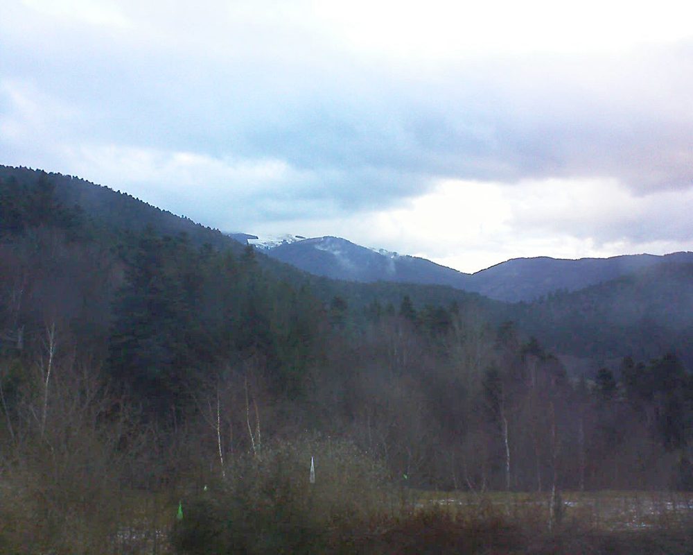 Le petit ballon vu depuis le Domaine Langmatt à Murbach le 06.03.2018 à 17:45 Le petit ballon (Alsace, Vosges) le 06.03.2018 à 17:45