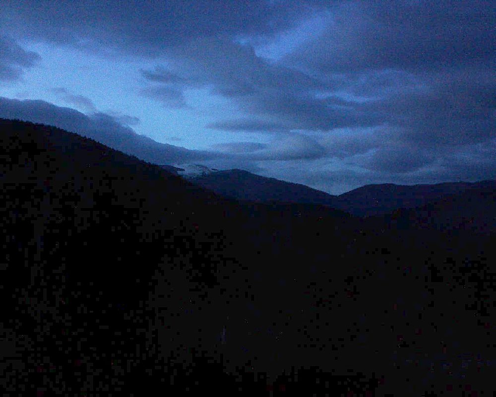 Le petit ballon vu depuis le Domaine Langmatt à Murbach le 06.03.2018 à 18:45 Le petit ballon (Alsace, Vosges) le 06.03.2018 à 18:45