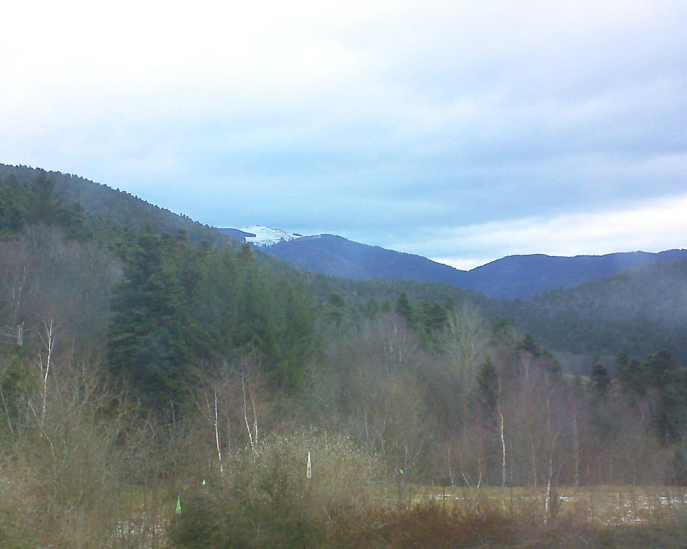 Le petit ballon vu depuis le Domaine Langmatt à Murbach le 07.03.2018 à 08:15 Le petit ballon (Alsace, Vosges) le 07.03.2018 à 08:15