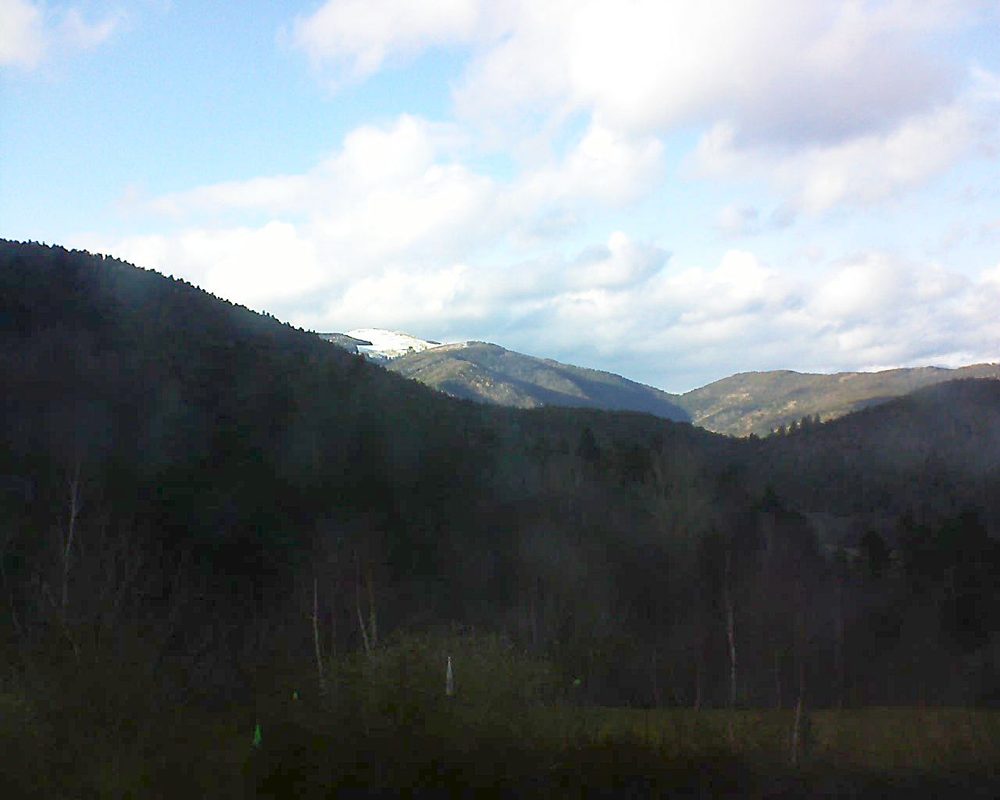 Le petit ballon vu depuis le Domaine Langmatt à Murbach le 07.03.2018 à 16:45 Le petit ballon (Alsace, Vosges) le 07.03.2018 à 16:45