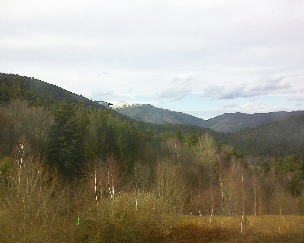 Le petit ballon vu depuis le Domaine Langmatt à Murbach le 08.03.2018 à 16:00 Le petit ballon (Alsace, Vosges) le 08.03.2018 à 16:00