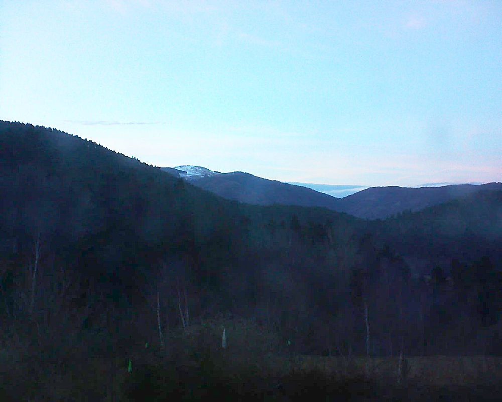 Le petit ballon vu depuis le Domaine Langmatt à Murbach le 08.03.2018 à 18:30 Le petit ballon (Alsace, Vosges) le 08.03.2018 à 18:30
