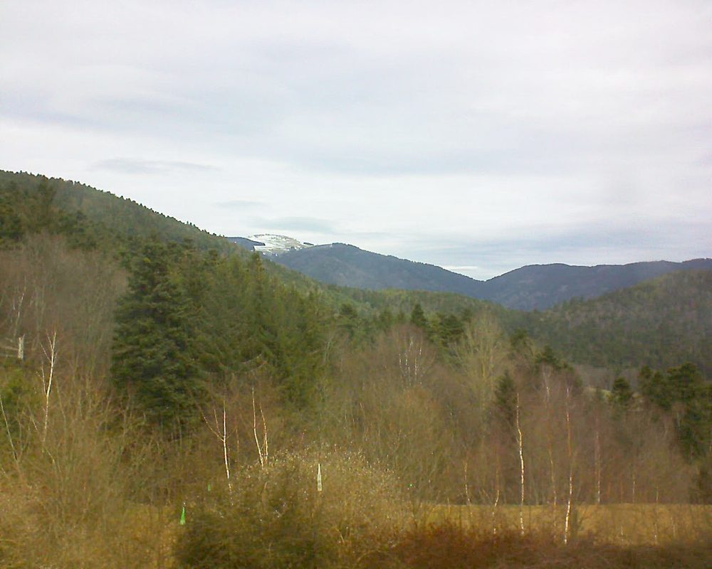 Le petit ballon vu depuis le Domaine Langmatt à Murbach le 09.03.2018 à 11:45 Le petit ballon (Alsace, Vosges) le 09.03.2018 à 11:45