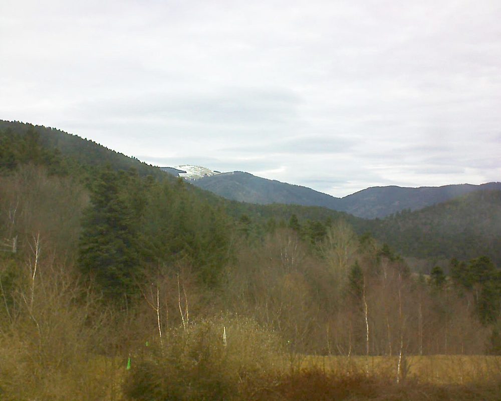 Le petit ballon vu depuis le Domaine Langmatt à Murbach le 09.03.2018 à 13:00 Le petit ballon (Alsace, Vosges) le 09.03.2018 à 13:00