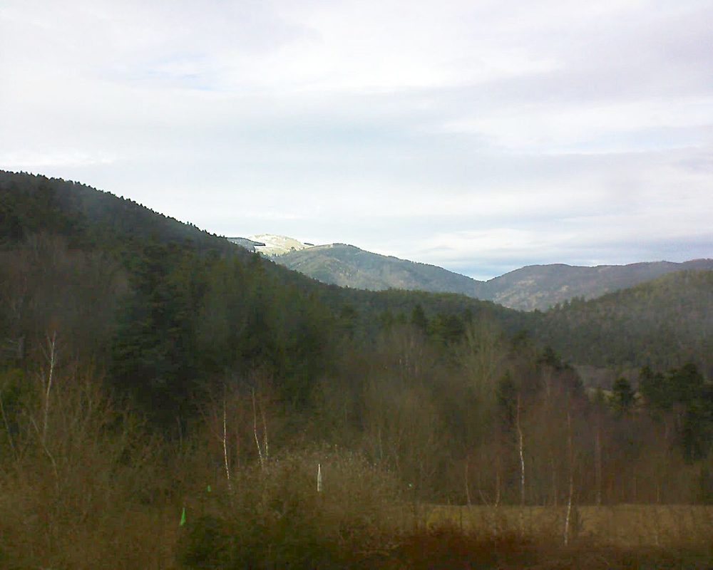Le petit ballon vu depuis le Domaine Langmatt à Murbach le 09.03.2018 à 15:30 Le petit ballon (Alsace, Vosges) le 09.03.2018 à 15:30