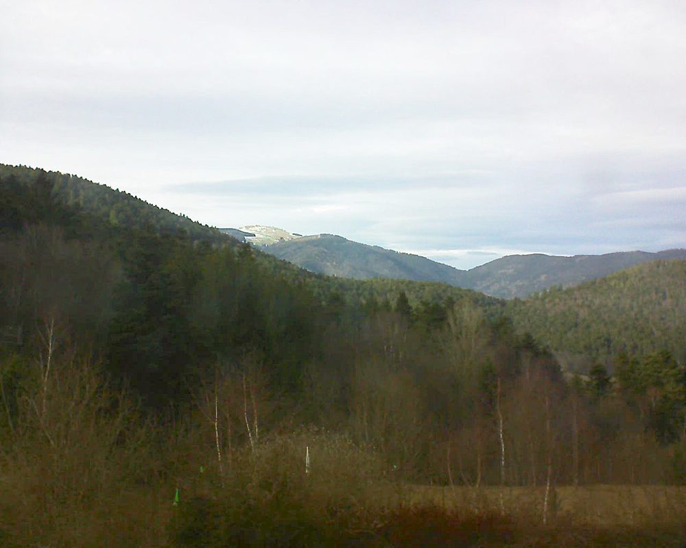Le petit ballon vu depuis le Domaine Langmatt à Murbach le 09.03.2018 à 16:15 Le petit ballon (Alsace, Vosges) le 09.03.2018 à 16:15