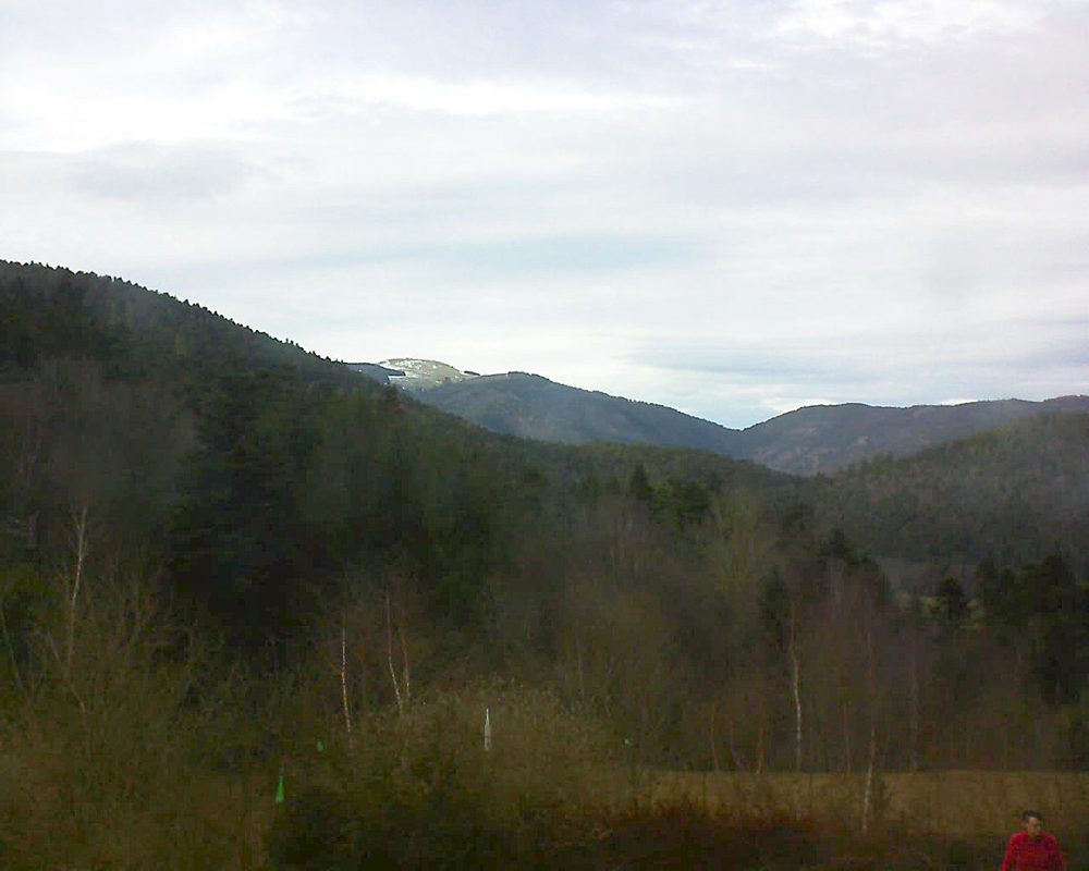 Le petit ballon vu depuis le Domaine Langmatt à Murbach le 09.03.2018 à 16:30 Le petit ballon (Alsace, Vosges) le 09.03.2018 à 16:30