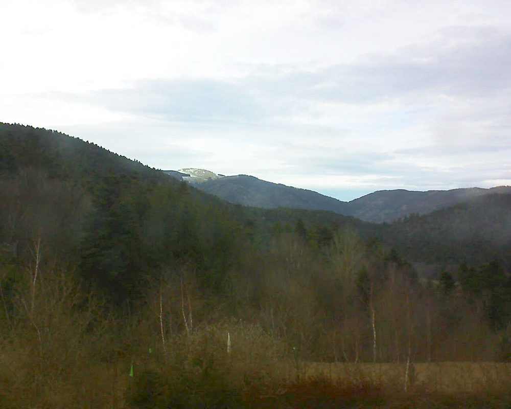 Le petit ballon vu depuis le Domaine Langmatt à Murbach le 09.03.2018 à 17:00 Le petit ballon (Alsace, Vosges) le 09.03.2018 à 17:00