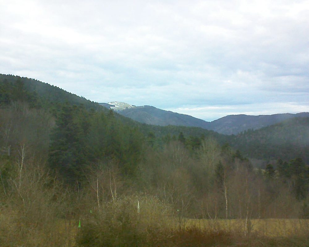 Le petit ballon vu depuis le Domaine Langmatt à Murbach le 09.03.2018 à 17:30 Le petit ballon (Alsace, Vosges) le 09.03.2018 à 17:30