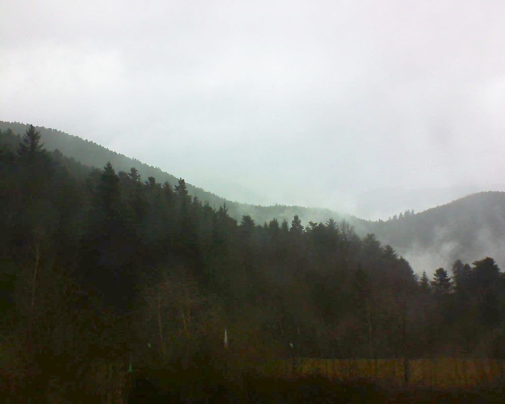 Le petit ballon vu depuis le Domaine Langmatt à Murbach le 10.03.2018 à 15:00 Le petit ballon (Alsace, Vosges) le 10.03.2018 à 15:00