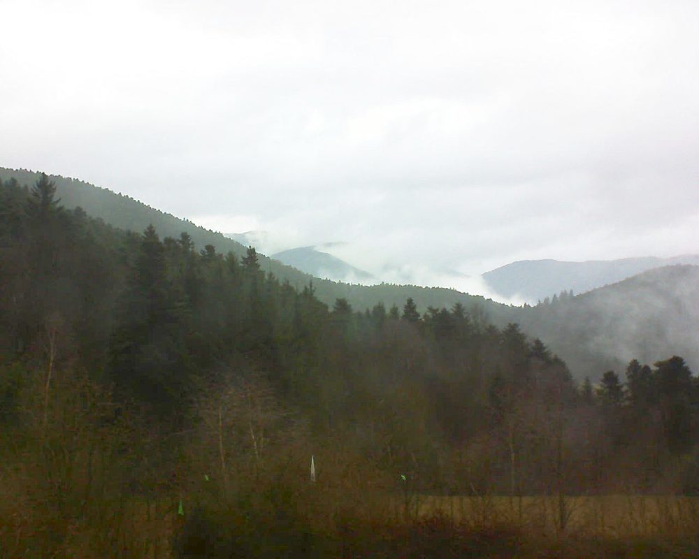 Le petit ballon vu depuis le Domaine Langmatt à Murbach le 10.03.2018 à 15:15 Le petit ballon (Alsace, Vosges) le 10.03.2018 à 15:15