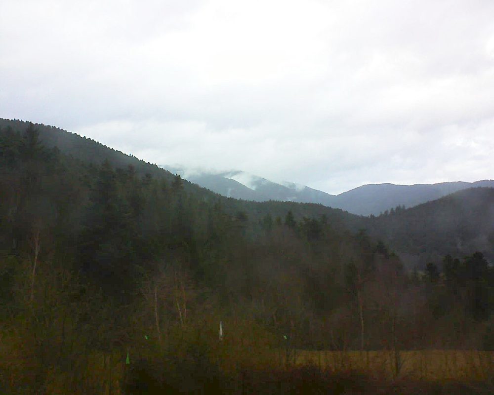 Le petit ballon vu depuis le Domaine Langmatt à Murbach le 10.03.2018 à 16:15 Le petit ballon (Alsace, Vosges) le 10.03.2018 à 16:15