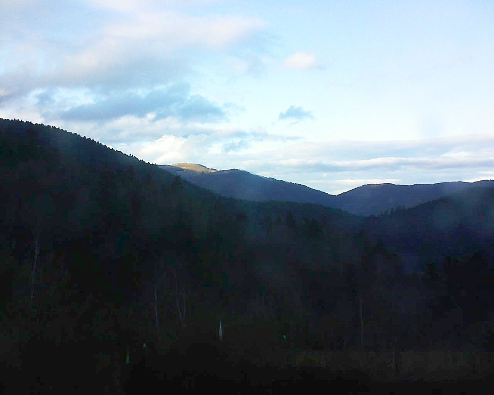 Le petit ballon vu depuis le Domaine Langmatt à Murbach le 10.03.2018 à 17:30 Le petit ballon (Alsace, Vosges) le 10.03.2018 à 17:30