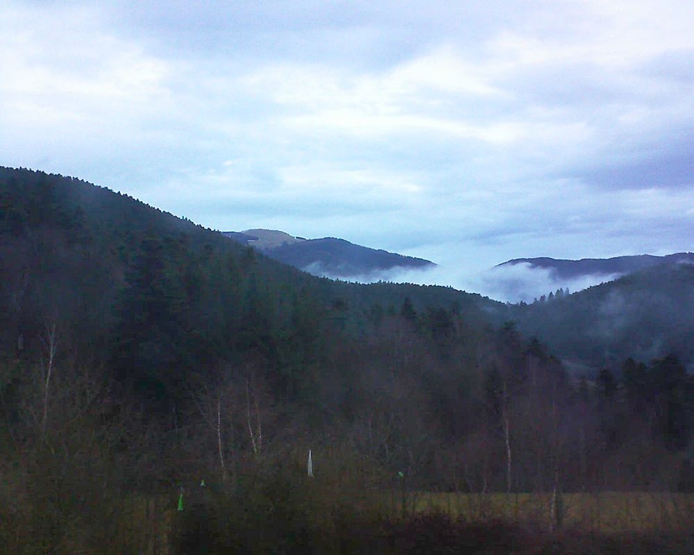 Le petit ballon vu depuis le Domaine Langmatt à Murbach le 11.03.2018 à 18:15 Le petit ballon (Alsace, Vosges) le 11.03.2018 à 18:15