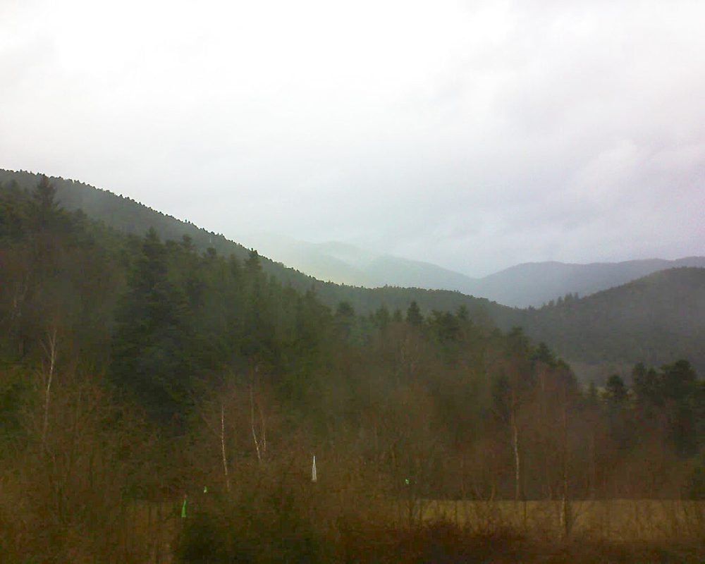 Le petit ballon vu depuis le Domaine Langmatt à Murbach le 12.03.2018 à 11:45 Le petit ballon (Alsace, Vosges) le 12.03.2018 à 11:45