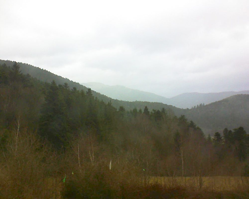 Le petit ballon vu depuis le Domaine Langmatt à Murbach le 12.03.2018 à 12:45 Le petit ballon (Alsace, Vosges) le 12.03.2018 à 12:45