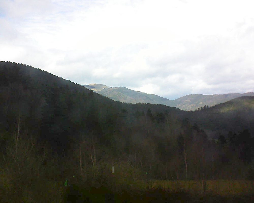 Le petit ballon vu depuis le Domaine Langmatt à Murbach le 12.03.2018 à 13:45 Le petit ballon (Alsace, Vosges) le 12.03.2018 à 13:45