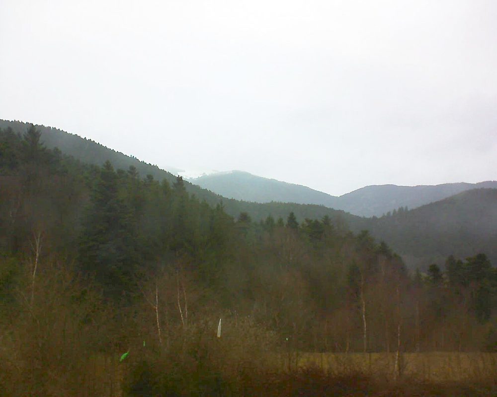 Le petit ballon vu depuis le Domaine Langmatt à Murbach le 13.03.2018 à 13:15 Le petit ballon (Alsace, Vosges) le 13.03.2018 à 13:15