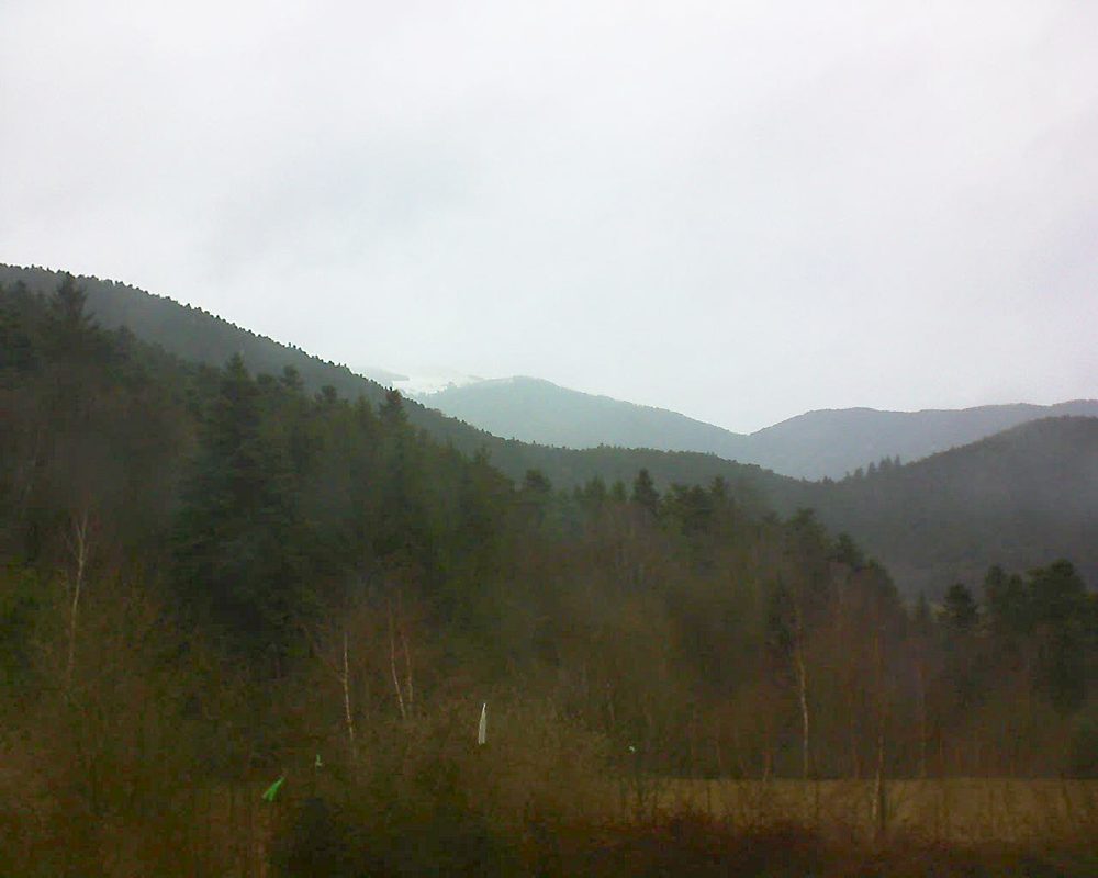 Le petit ballon vu depuis le Domaine Langmatt à Murbach le 13.03.2018 à 13:45 Le petit ballon (Alsace, Vosges) le 13.03.2018 à 13:45