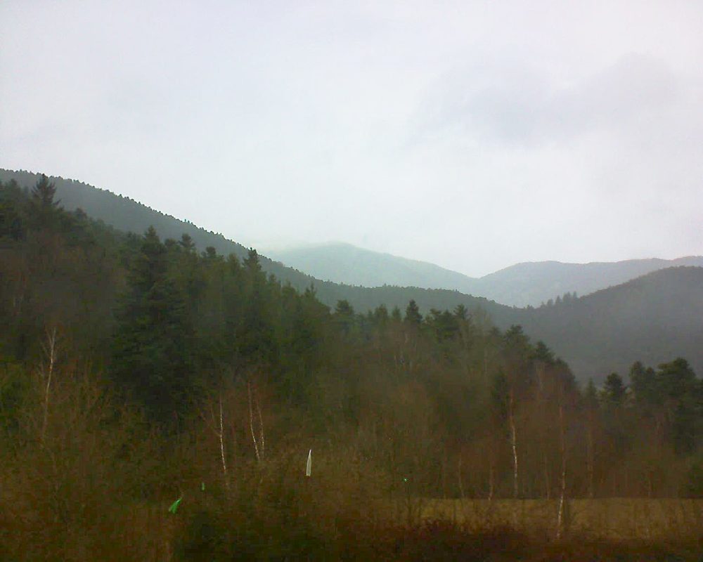 Le petit ballon vu depuis le Domaine Langmatt à Murbach le 13.03.2018 à 15:15 Le petit ballon (Alsace, Vosges) le 13.03.2018 à 15:15