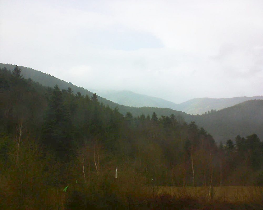 Le petit ballon vu depuis le Domaine Langmatt à Murbach le 13.03.2018 à 16:00 Le petit ballon (Alsace, Vosges) le 13.03.2018 à 16:00