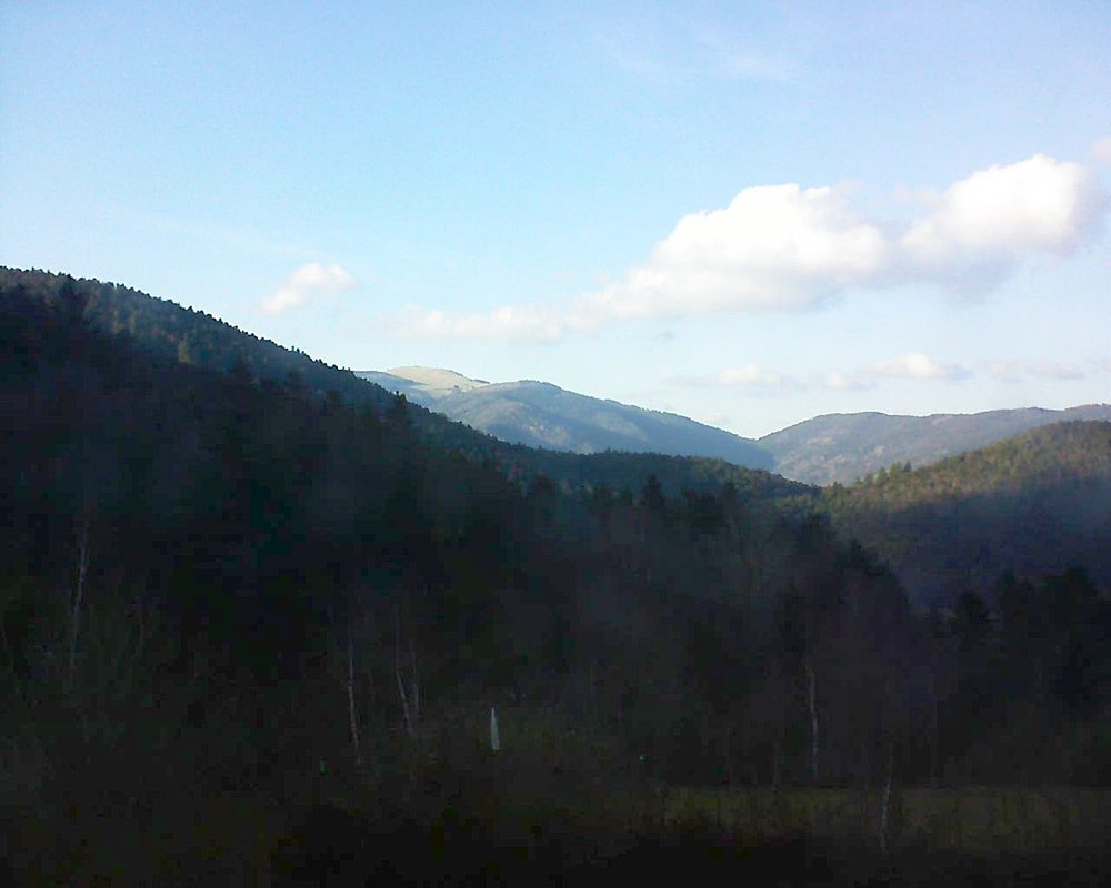 Le petit ballon vu depuis le Domaine Langmatt à Murbach le 14.03.2018 à 17:00 Le petit ballon (Alsace, Vosges) le 14.03.2018 à 17:00
