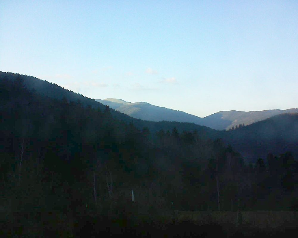 Le petit ballon vu depuis le Domaine Langmatt à Murbach le 14.03.2018 à 17:45 Le petit ballon (Alsace, Vosges) le 14.03.2018 à 17:45