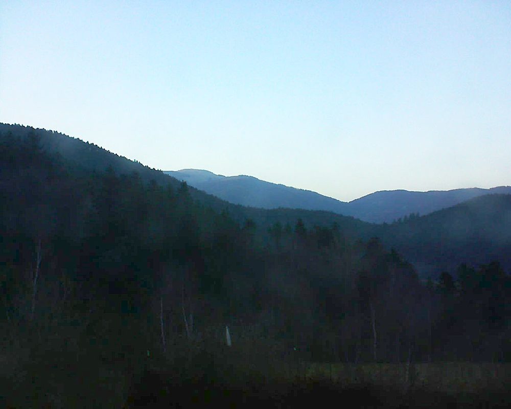Le petit ballon vu depuis le Domaine Langmatt à Murbach le 14.03.2018 à 18:15 Le petit ballon (Alsace, Vosges) le 14.03.2018 à 18:15