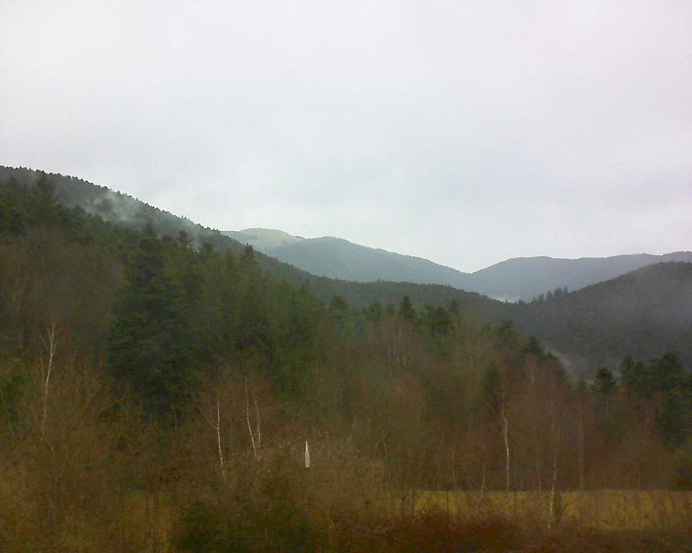 Le petit ballon vu depuis le Domaine Langmatt à Murbach le 15.03.2018 à 12:15 Le petit ballon (Alsace, Vosges) le 15.03.2018 à 12:15